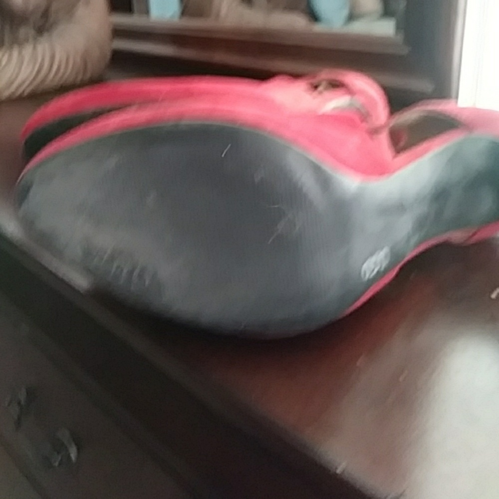 Guess 8.5 heel - Picture 5 of 5